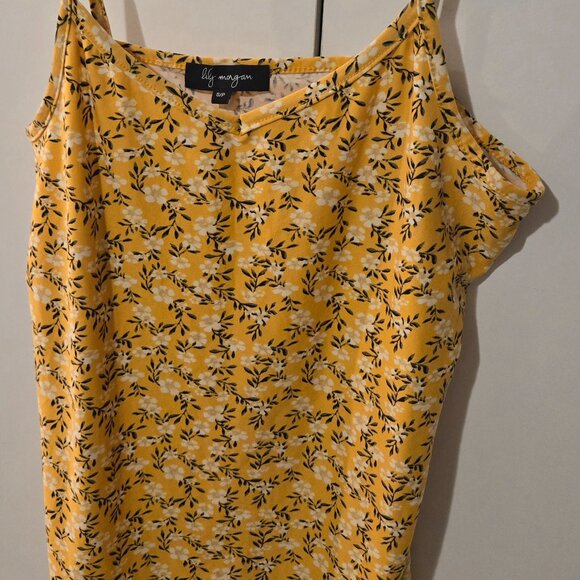 Tank top lot - Picture 10 of 15